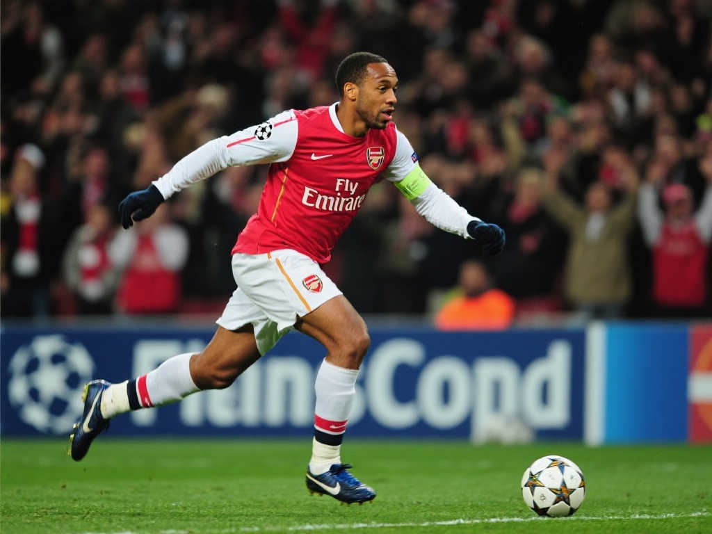 阿森纳队史单赛季欧冠进球超5球,仅亨利与萨二人做到